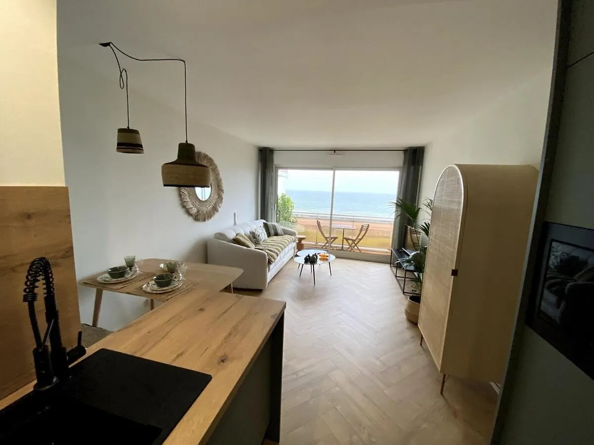 50 M De La Plage Vue Sur Mer كيبِرو فرنسا